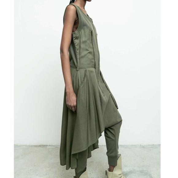 Nicholas K jumpsuit with unique details. NWT! Luscious moss color. XS - Picture 3 of 5